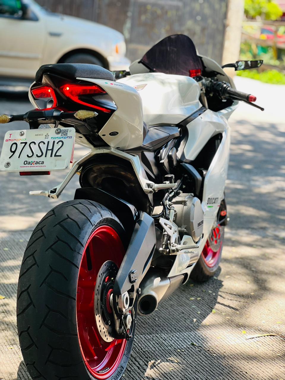 
								Ducati Panigale 2016 full									