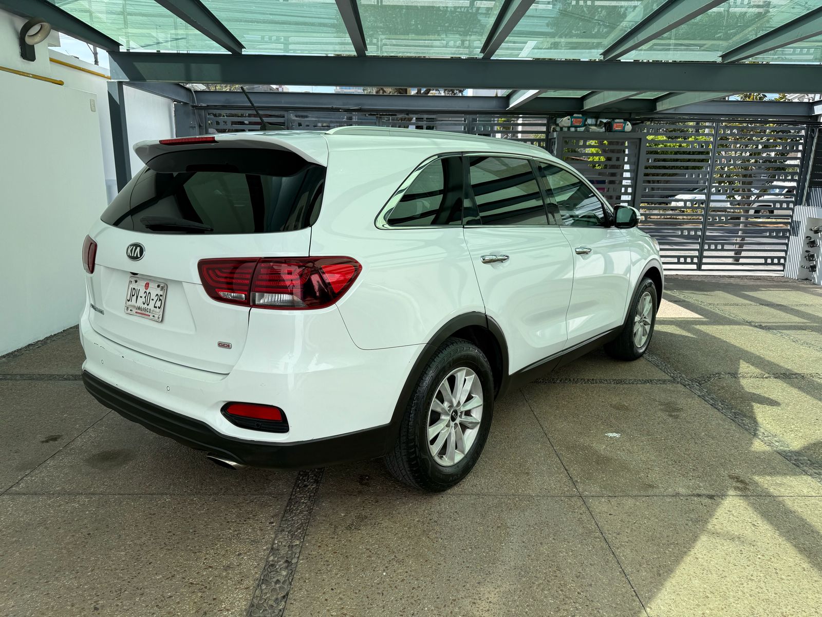 
								Kia Sorento EX 2019 full									