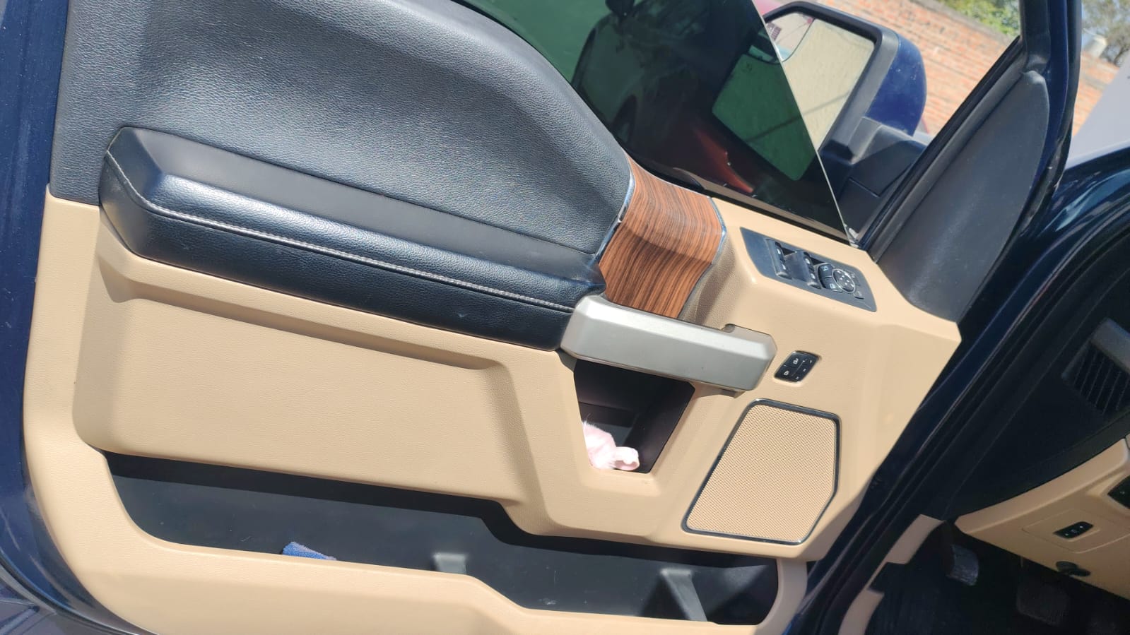 
								Ford Lobo Fx4 2018 full									