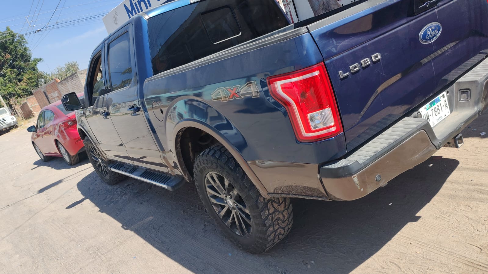 
								Ford Lobo Fx4 2018 full									