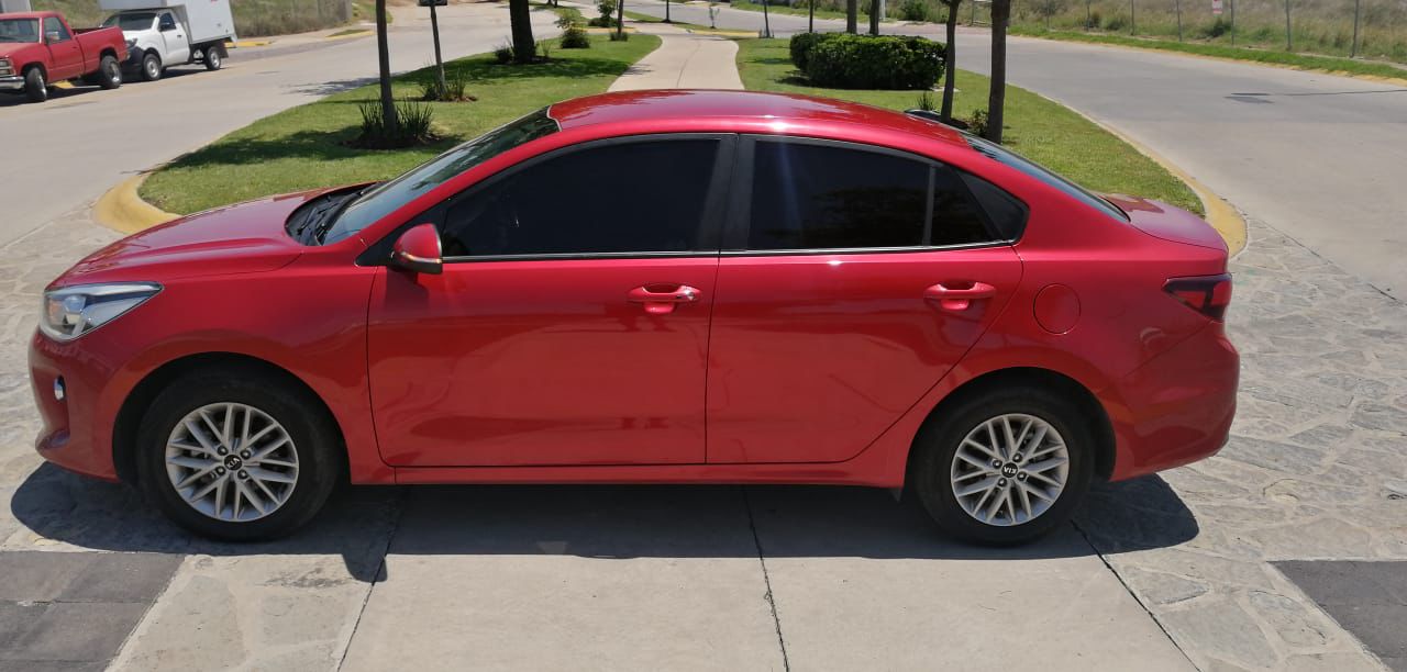 
								Kia Rio Ex 2018 full									