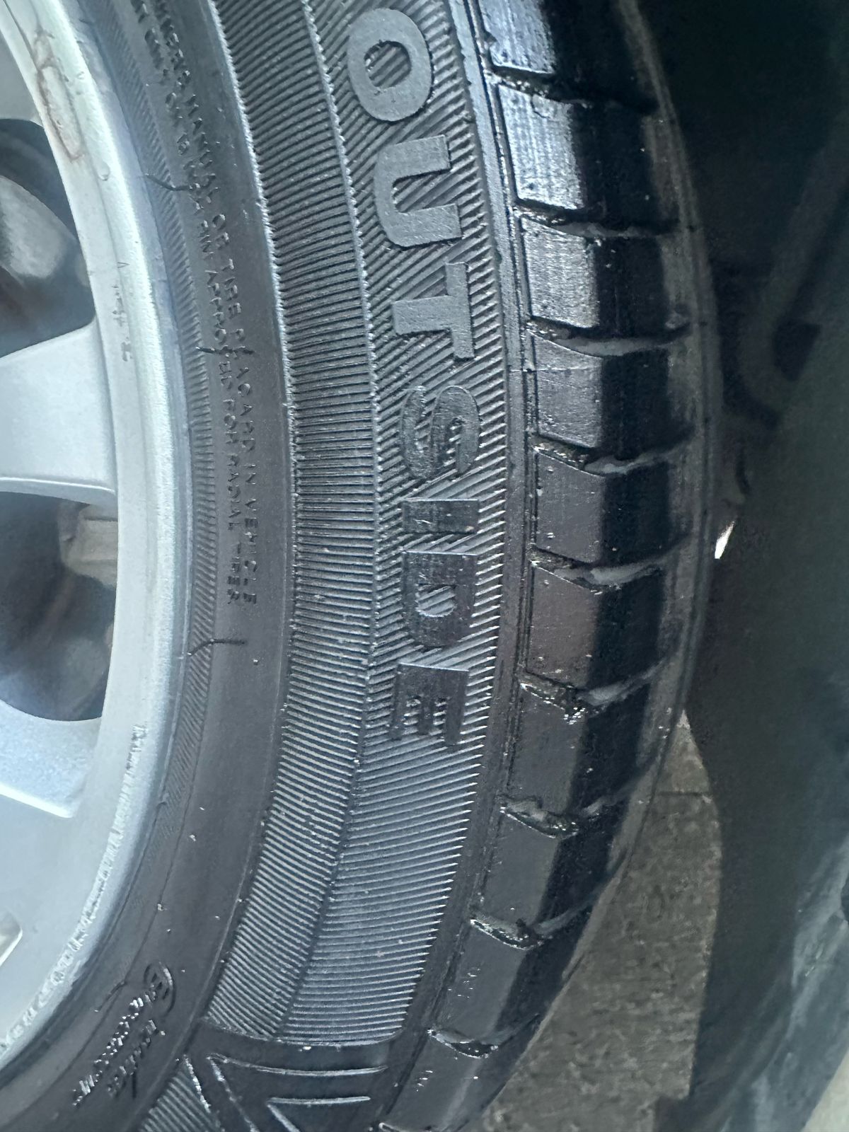 
								Mitsubishi Lancer 2011 full									