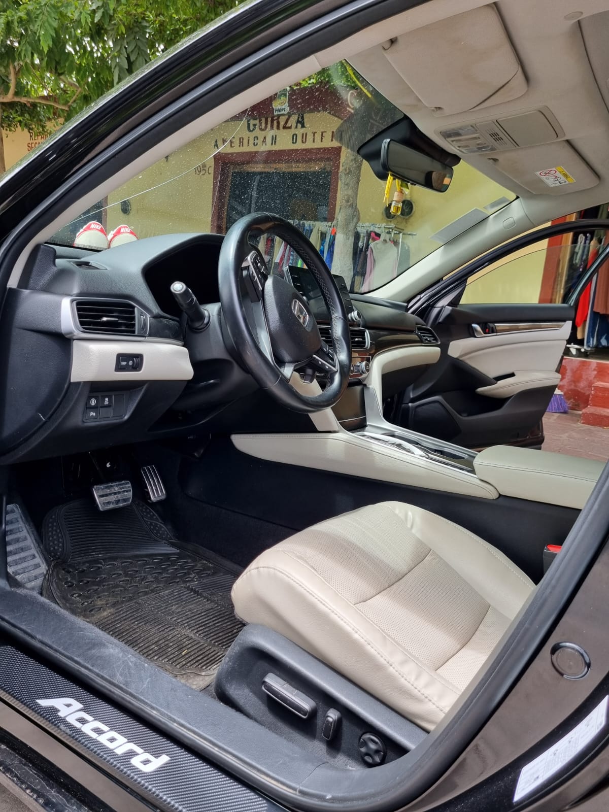 
								Honda Acoord 2018 touring full									