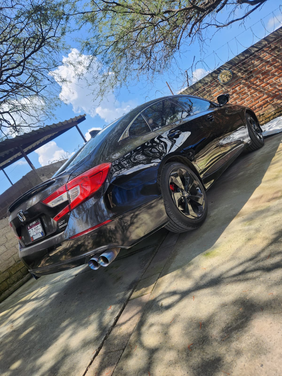
								Honda Acoord 2018 touring full									