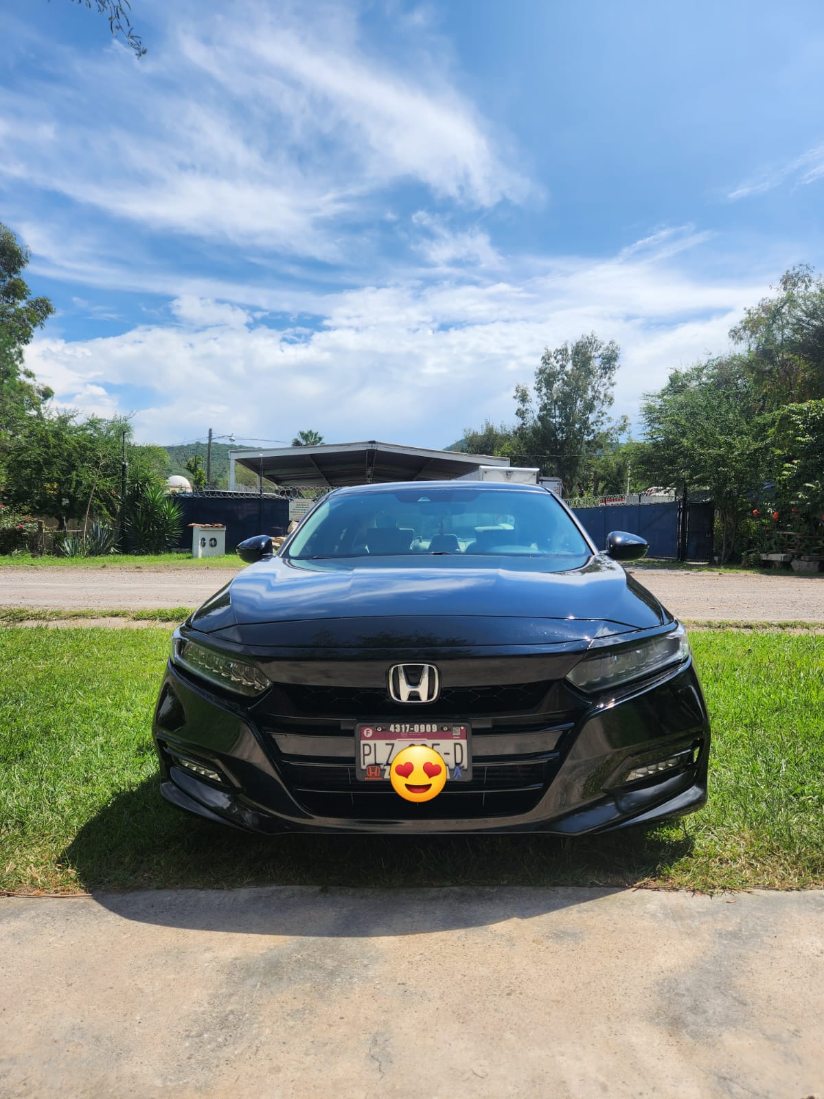 
								Honda Acoord 2018 touring full									