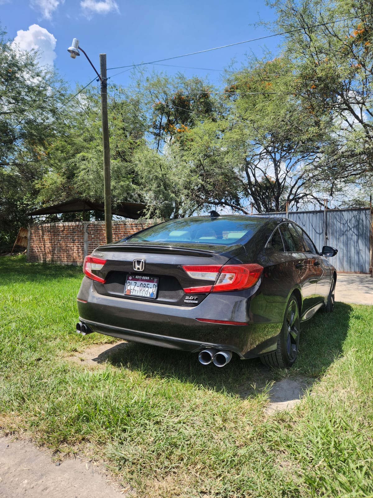 
								Honda Acoord 2018 touring full									